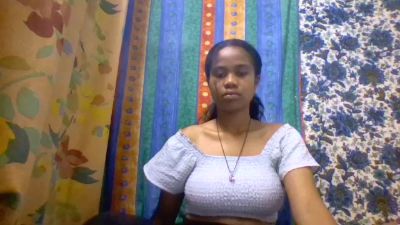 mayah7 live cam on Cam4