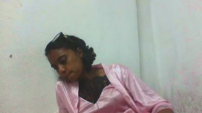 mayah7 live cam on Cam4