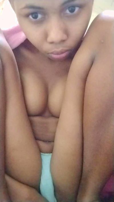 maylah2 live cam on Cam4