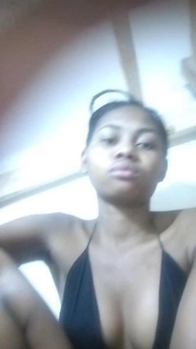 maylah2 live cam on Cam4