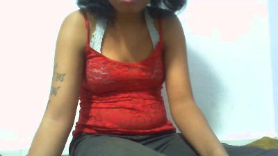 maylis24 live cam on Cam4