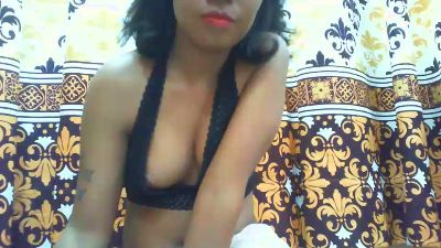 maylis24 live cam on Cam4
