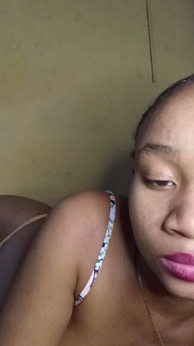 mayrahqueen live cam on Cam4