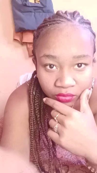 mayrahqueen live cam on Cam4