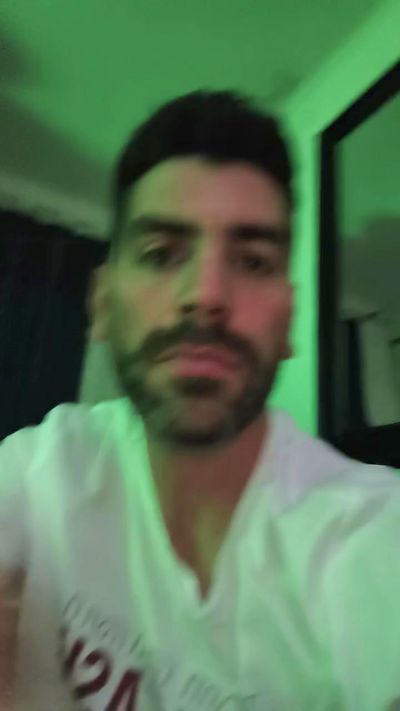 mconRR live male webcam from Chile