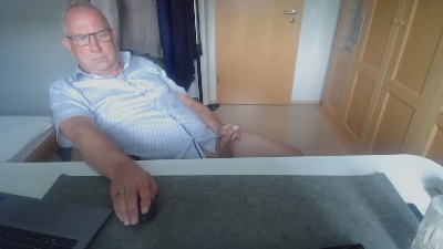 mdevbi live cam on Cam4