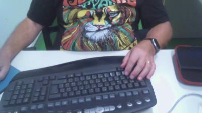 me__slave live cam on Cam4