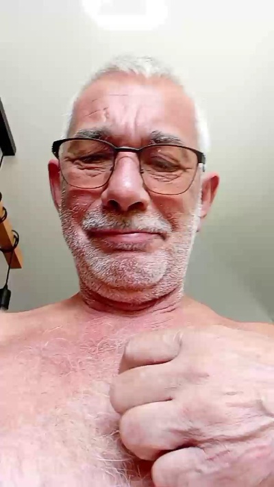 mecrase live cam on Cam4