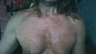 megalodon24 live cam on Cam4