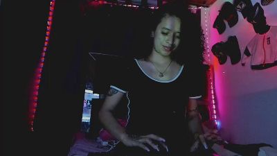 megan_horny_1 live cam on Cam4