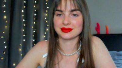 megann_fox3 live cam on Cam4
