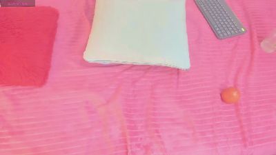 meganqueen2 live cam on Cam4