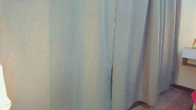 meganqueen2 live cam on Cam4