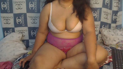 megara_kinou live cam on Cam4