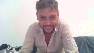 melalopieu live cam on Cam4