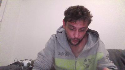 melalopieu live cam on Cam4