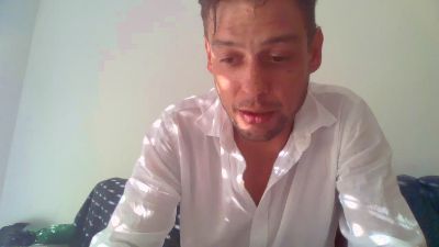 melalopieu live cam on Cam4