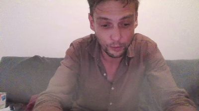 melalopieu live cam on Cam4