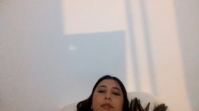 melaniehot4 live cam on Cam4