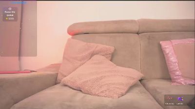 melaniesoto live cam on Cam4