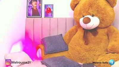 melaniesoto live cam on Cam4