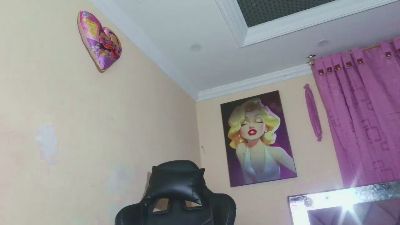 melany_isabella live cam on Cam4