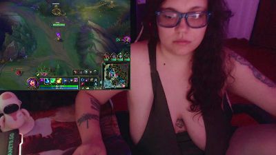 melanypresley1 live cam on Cam4
