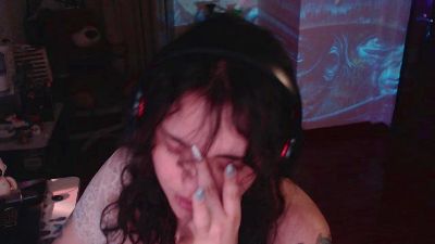 melanypresley1 live cam on Cam4
