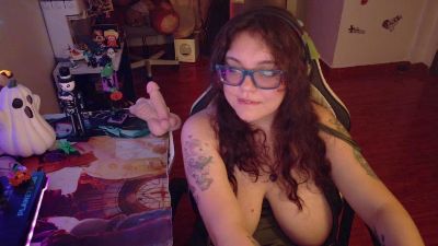 melanypresley1 live cam on Cam4