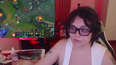 melanypresley1 live cam on Cam4