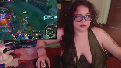 melanypresley1 live cam on Cam4