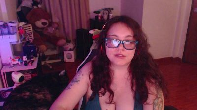 melanypresley1 live cam on Cam4