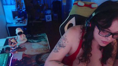 melanypresley1 live cam on Cam4