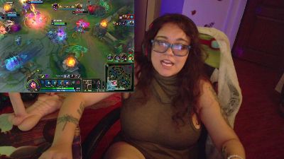 melanypresley1 live cam on Cam4