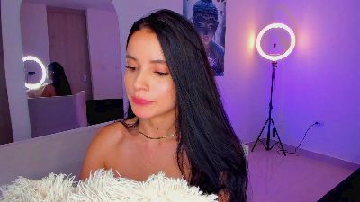 melanyrouse1 live cam on Cam4