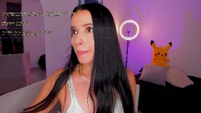 melanyrouse1 live cam on Cam4