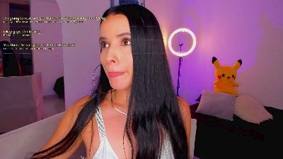 melanyrouse1 live cam on Cam4