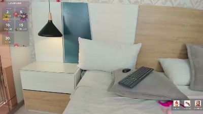 melinna_sins live cam on Cam4