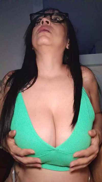 melishanton live cam on Cam4