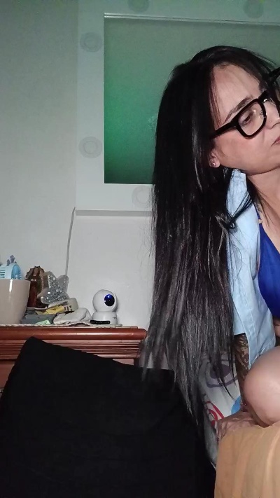 melishanton live cam on Cam4