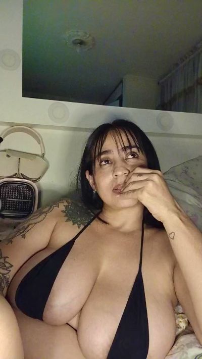 melishanton live cam on Cam4