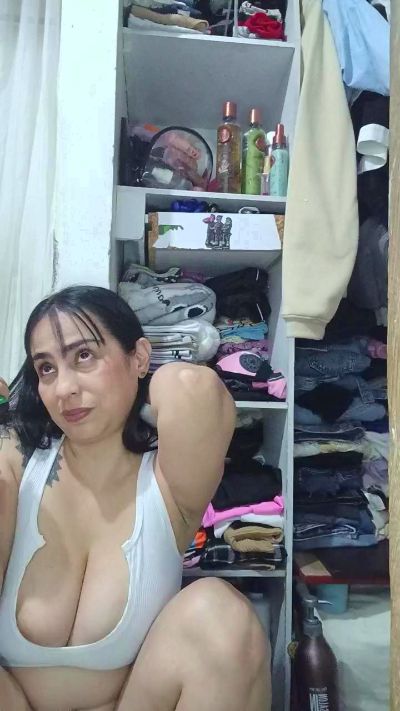 melishanton live cam on Cam4
