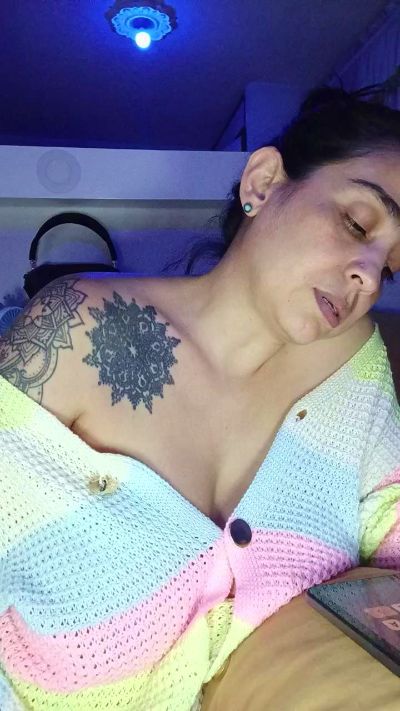 melishanton live cam on Cam4