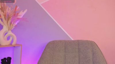 meloddy_rouss live cam on Cam4