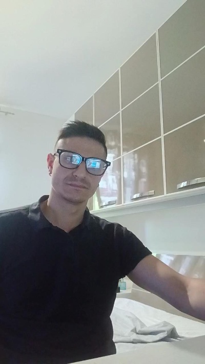 melone923 live cam on Cam4