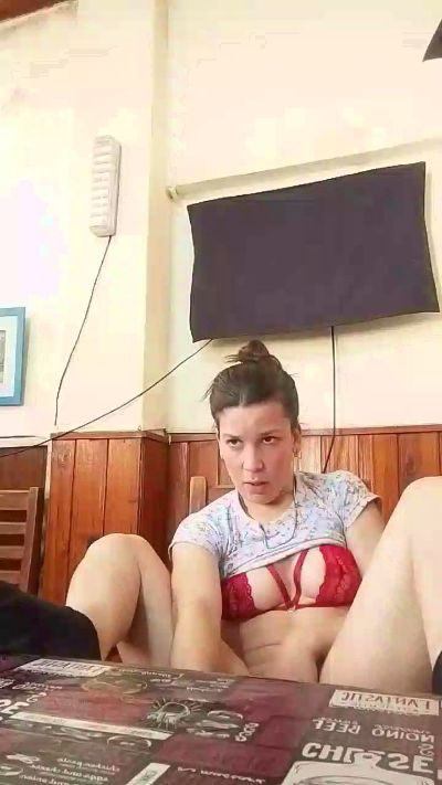 melu021 live cam on Cam4