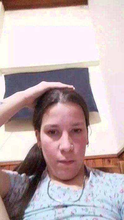 melu021 live cam on Cam4