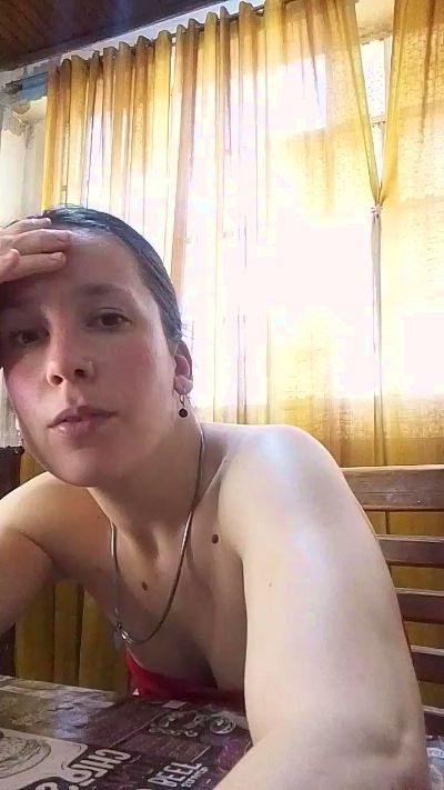 melu021 live cam on Cam4