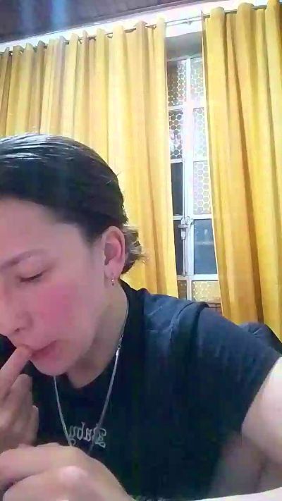 melu021 live cam on Cam4