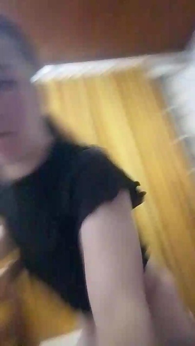 melu021 live cam on Cam4